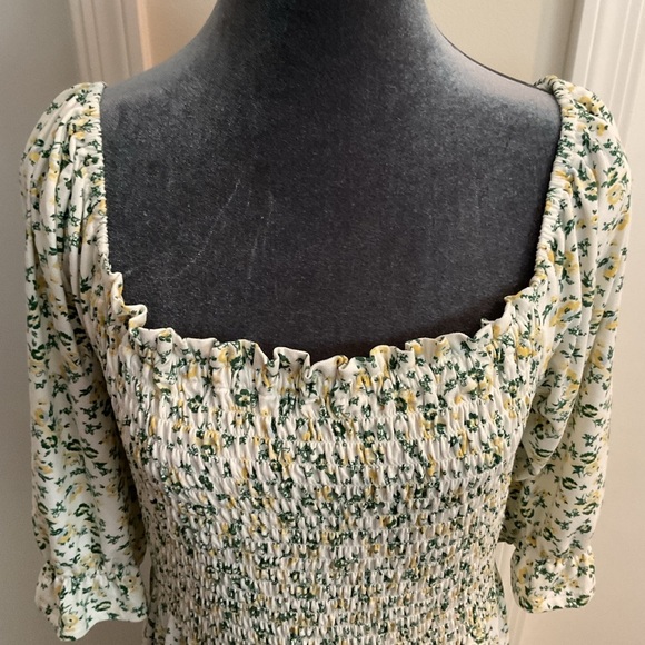 WAYF Yellow White Floral Dress Square Neck Short Sleeve A-Line Size L - Picture 3 of 5